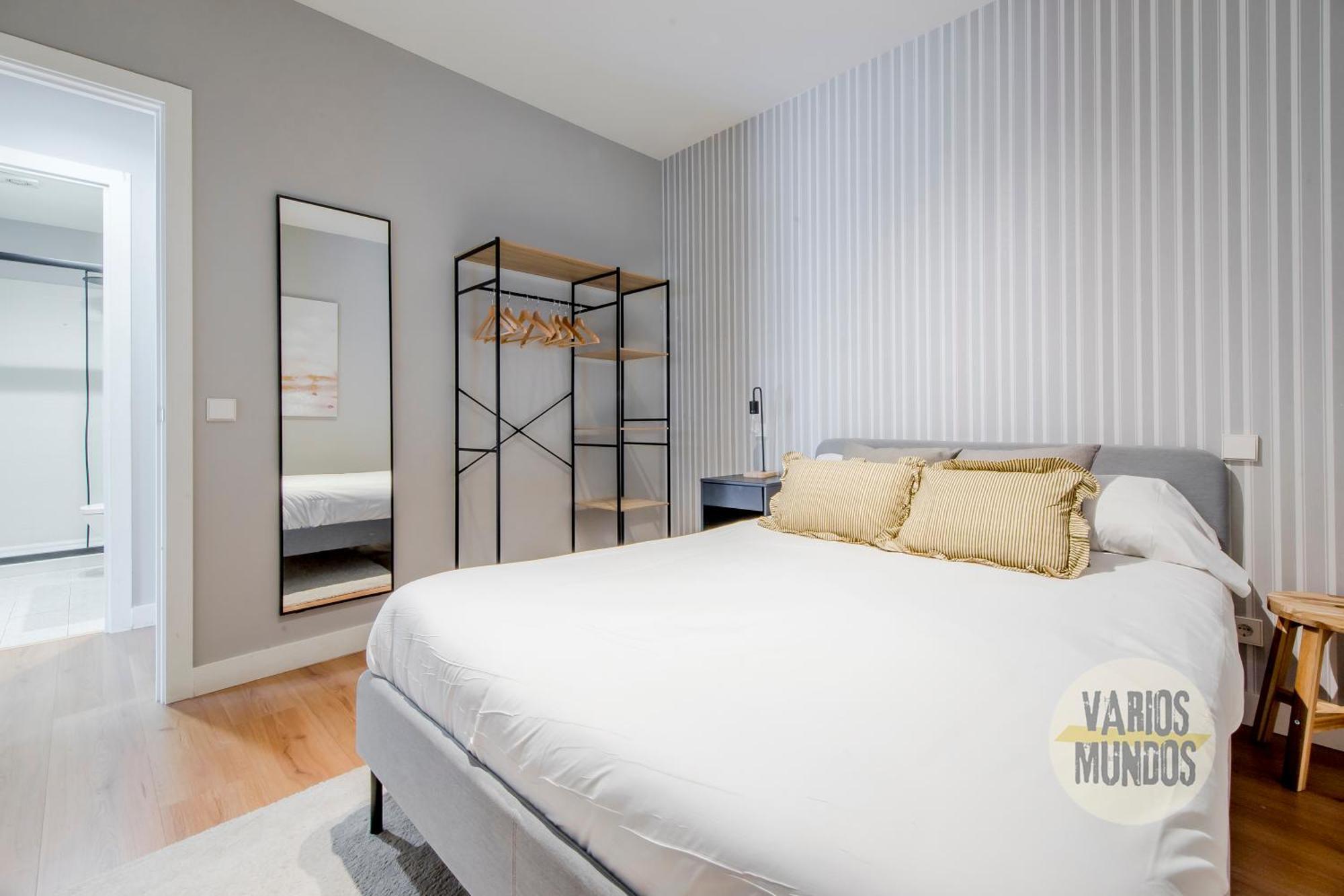 Modern Apt & Cool Interior Design A 20 Metros Del Retiro E1 Madrid Exterior foto